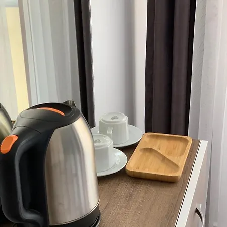 Bed & Breakfast Yali Royal
