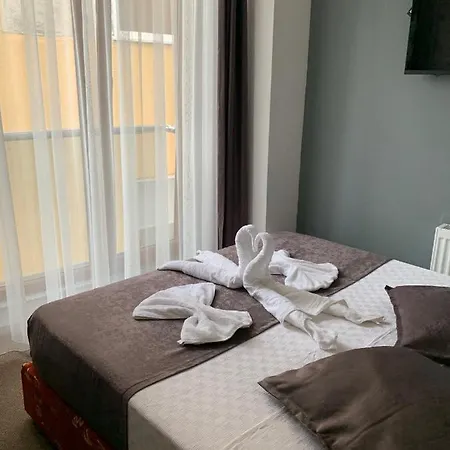 Yali Royal Bed & Breakfast