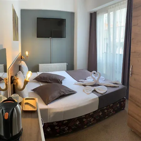 Yali Royal * Canakkale
